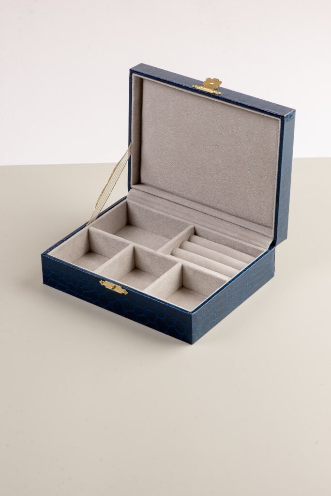 Aria - Jewelry Case in Blue, Premium Velvet and Custom Paper | Manufacturer & Wholesale Supplier