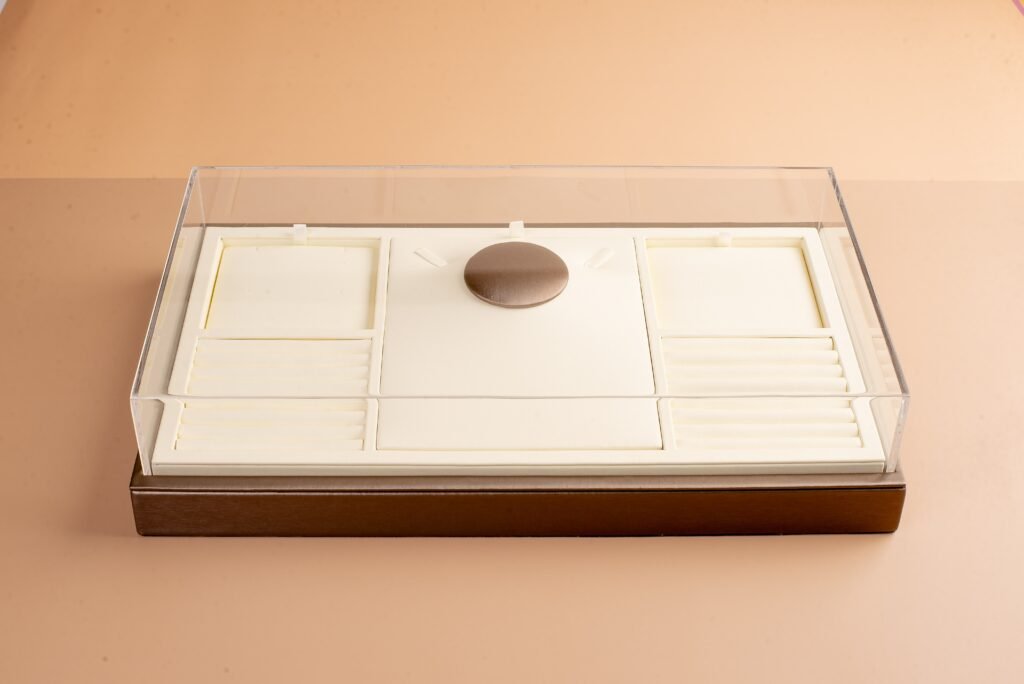 Bambino - Custom jewelry display with leather and acrylic cover made by wholesale supplier