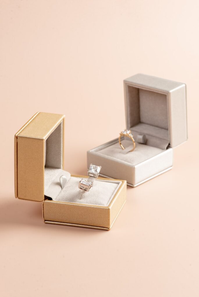Daria - Jewelry Boxes in Premium Velvet and Premium Leather | Manufacturer & Wholesale Supplier