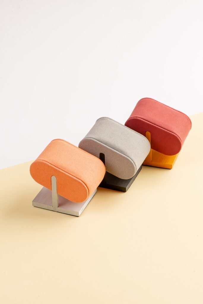 Irene - Custom jewelry display with steel, sponge, and velvet made by wholesale supplier