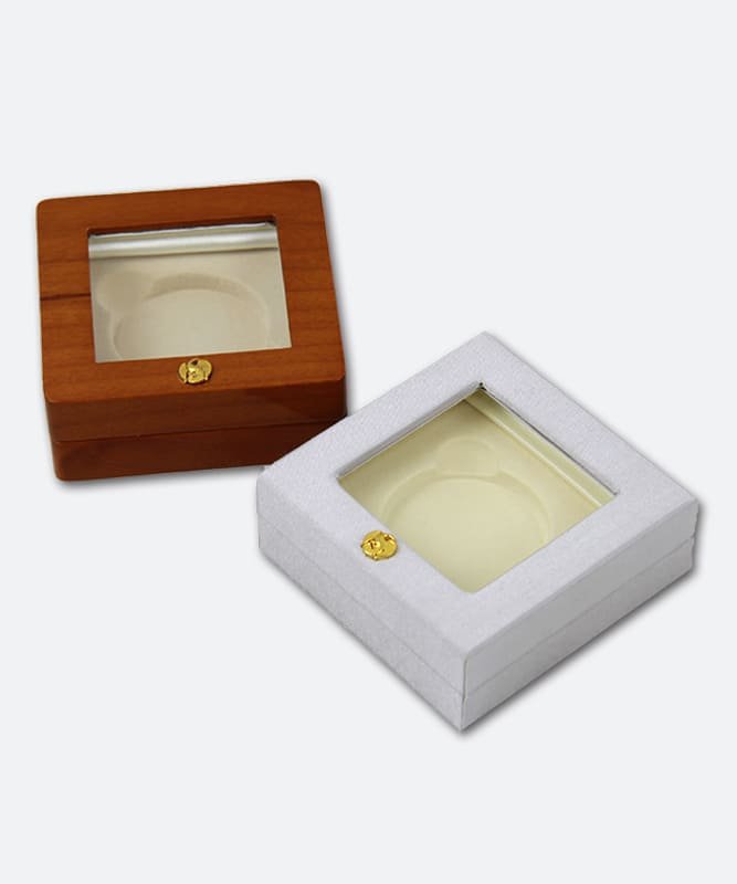 Viola Coin - Custom coin packaging by manufacturer
